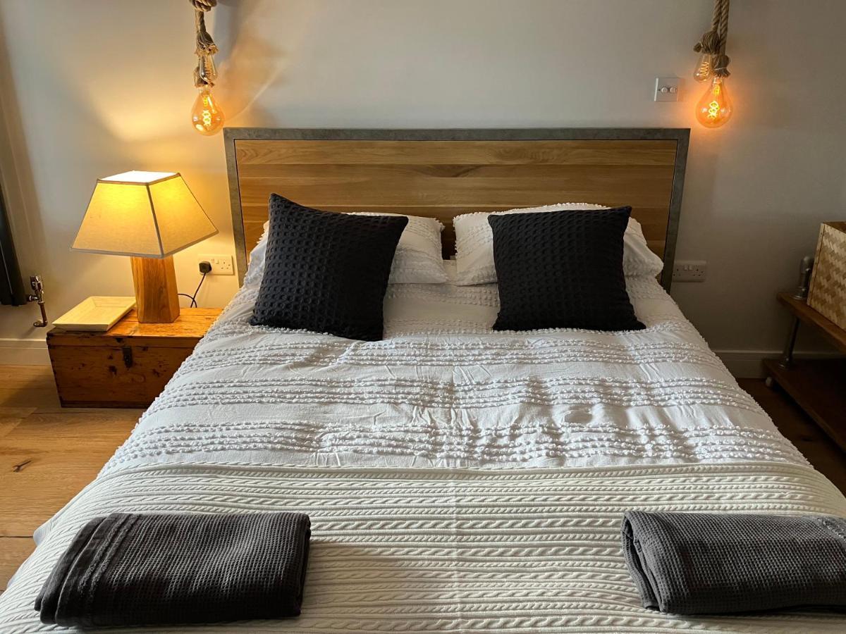 Fig Tree House Bed & Breakfast Lymington Exterior photo